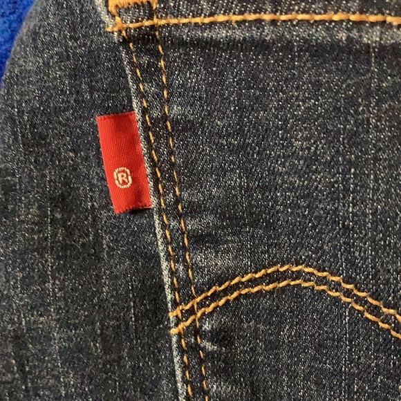 Levi’s - Picture 2 of 6